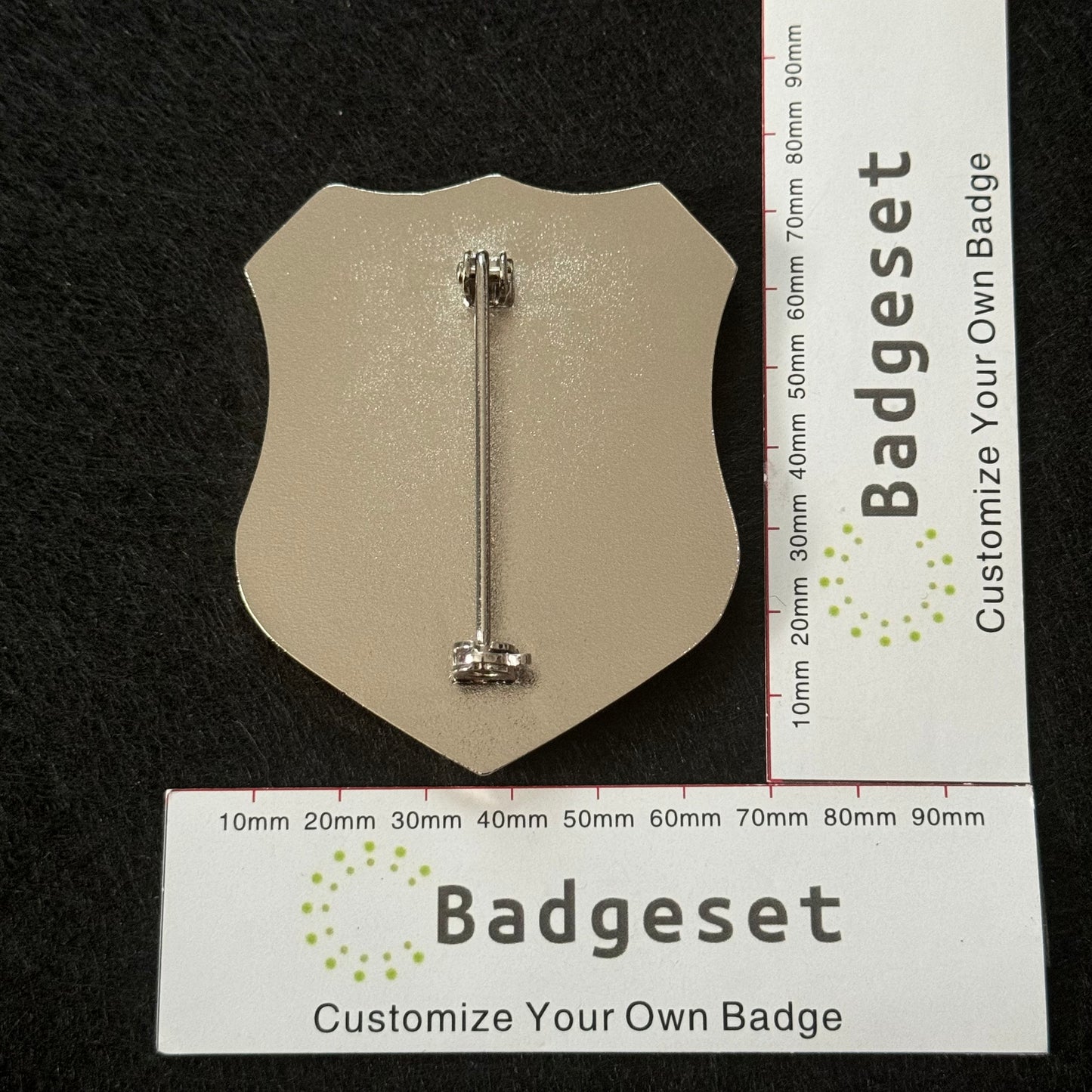 Customizable Badge BA54