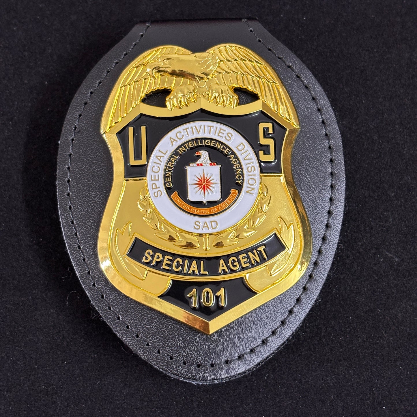 Réplica de la insignia de agente especial de la División de Actividades Especiales: accesorios de películas 101