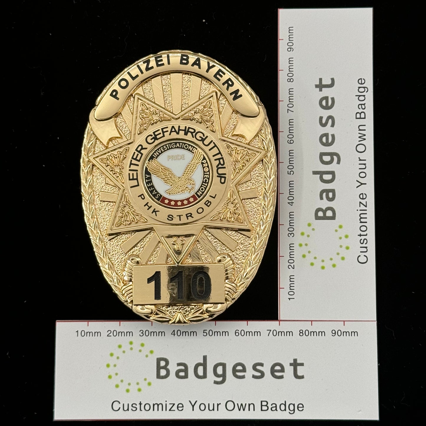 Customizable Badge BA07