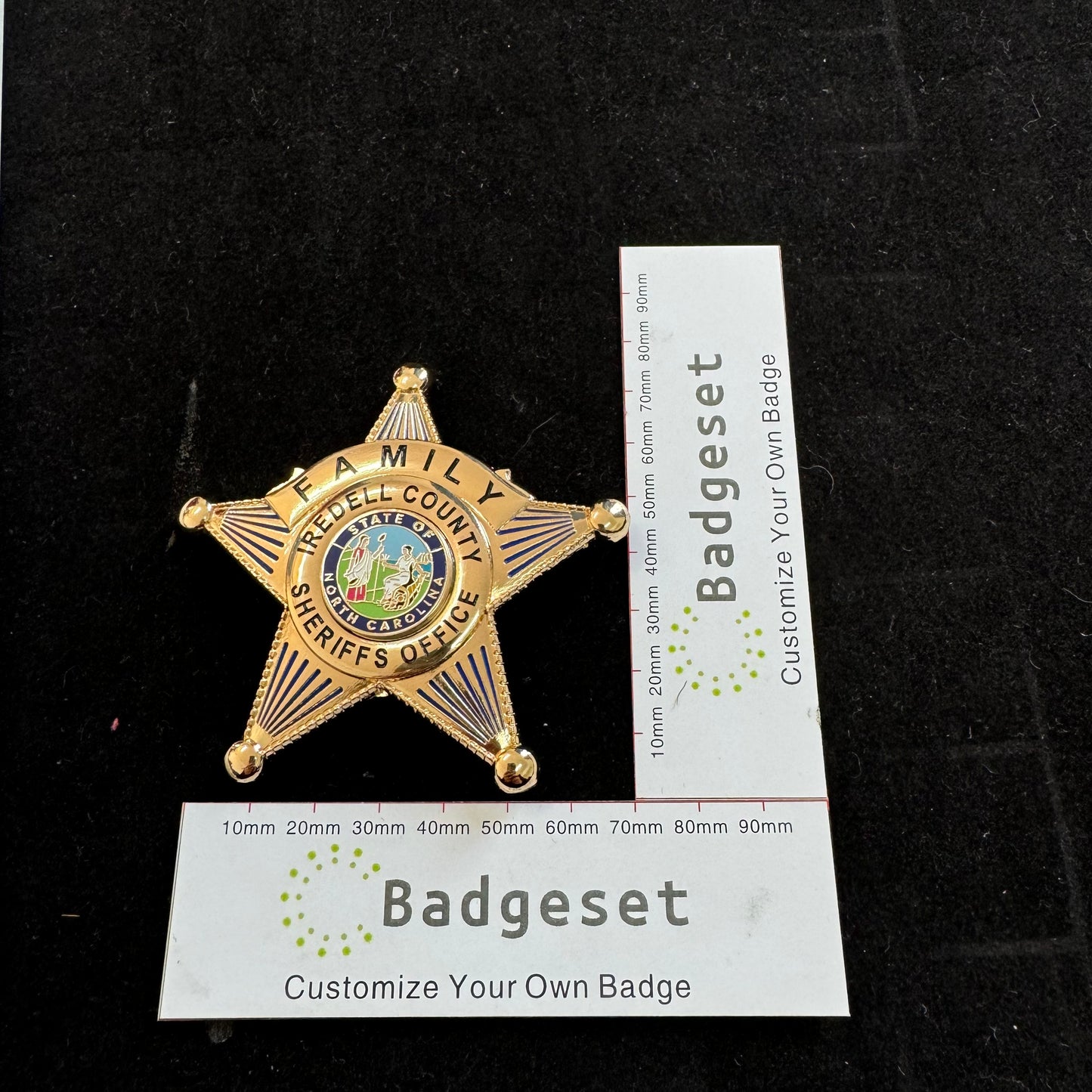 Customizable Badge BA31