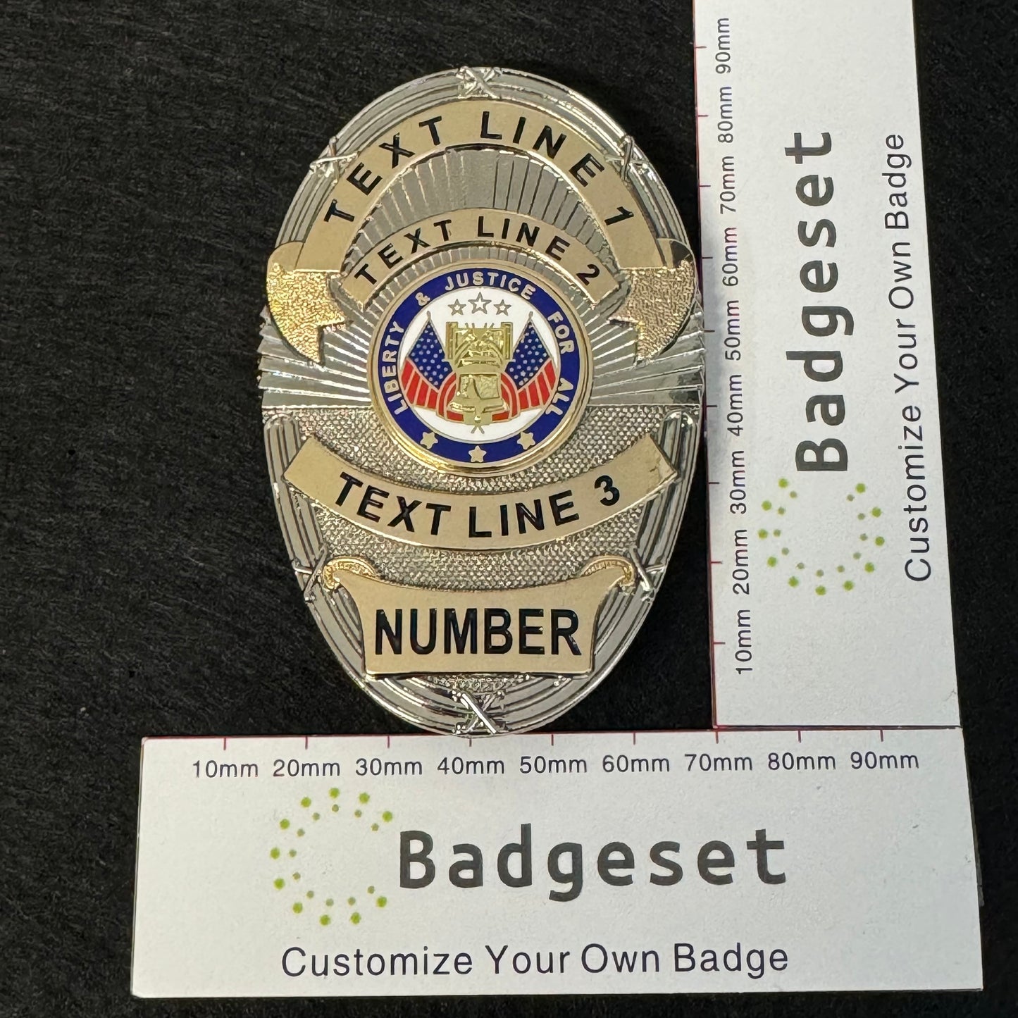 Customizable Badge BA18