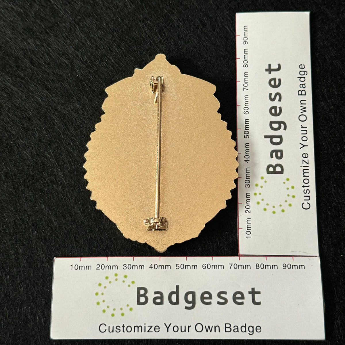 Customizable Badge BA47