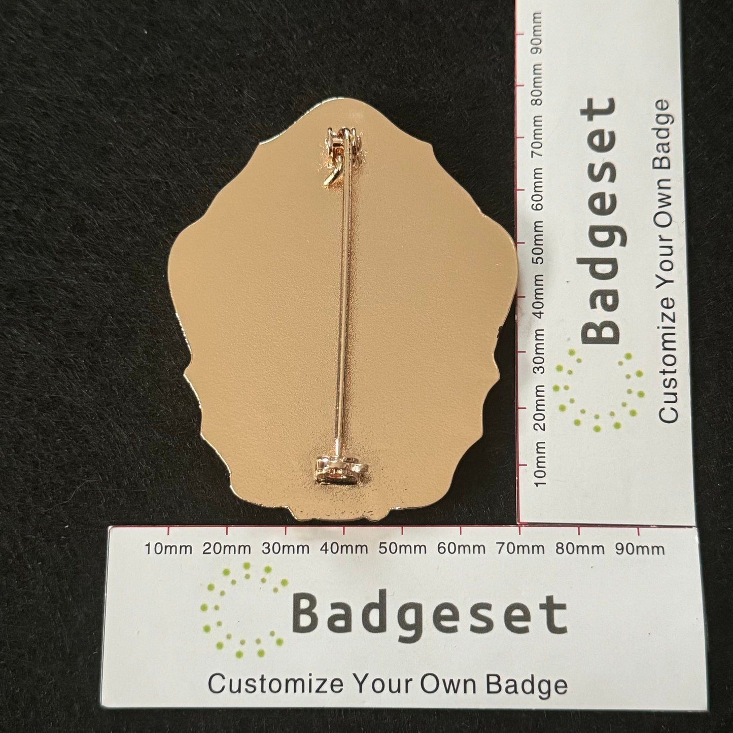 Customizable Badge BA55