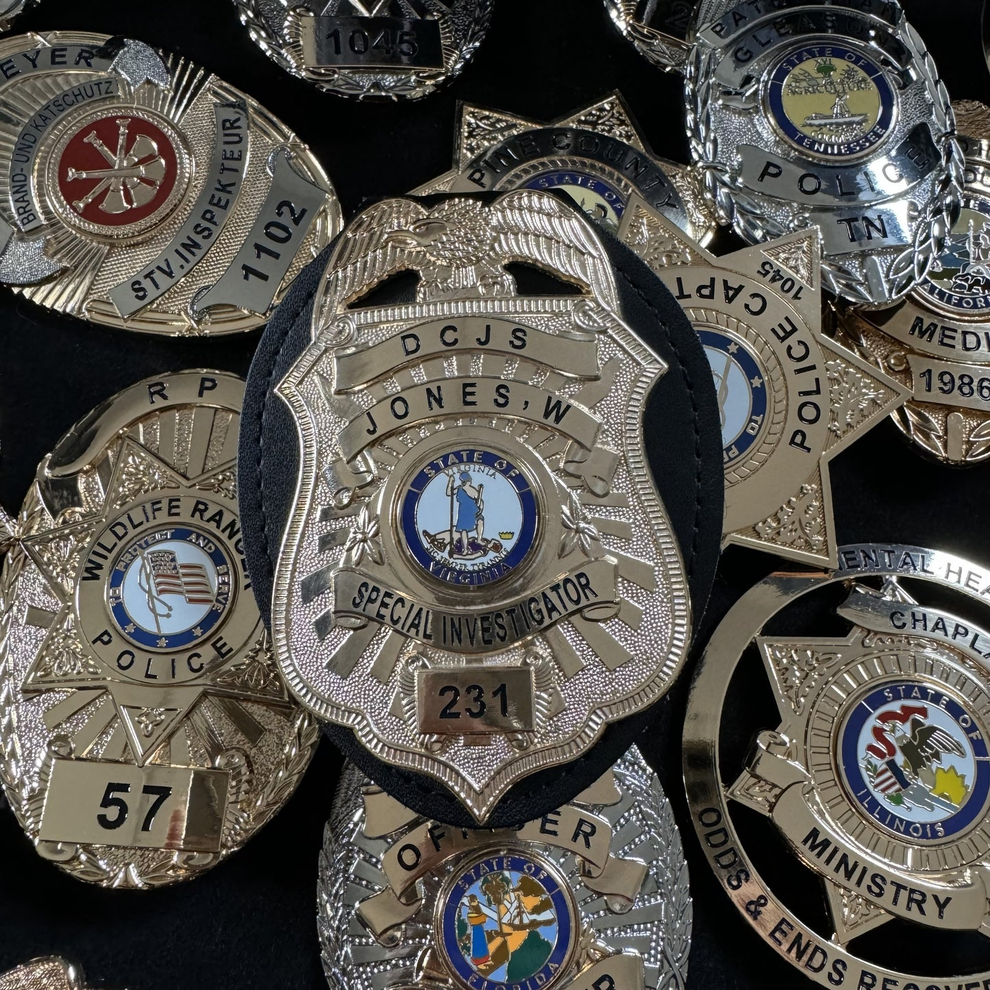 Customizable Badge BA25