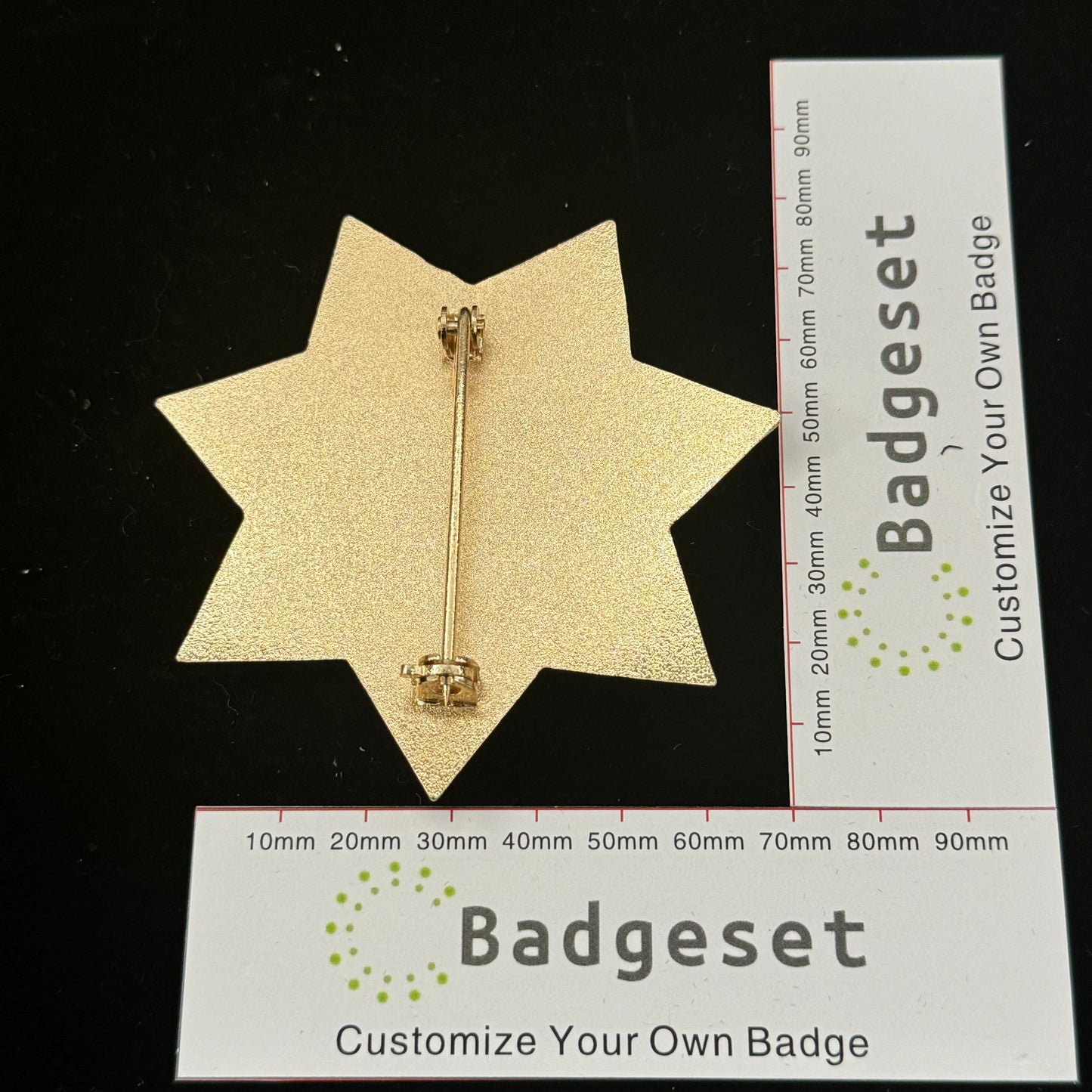 Customizable Badge BA24