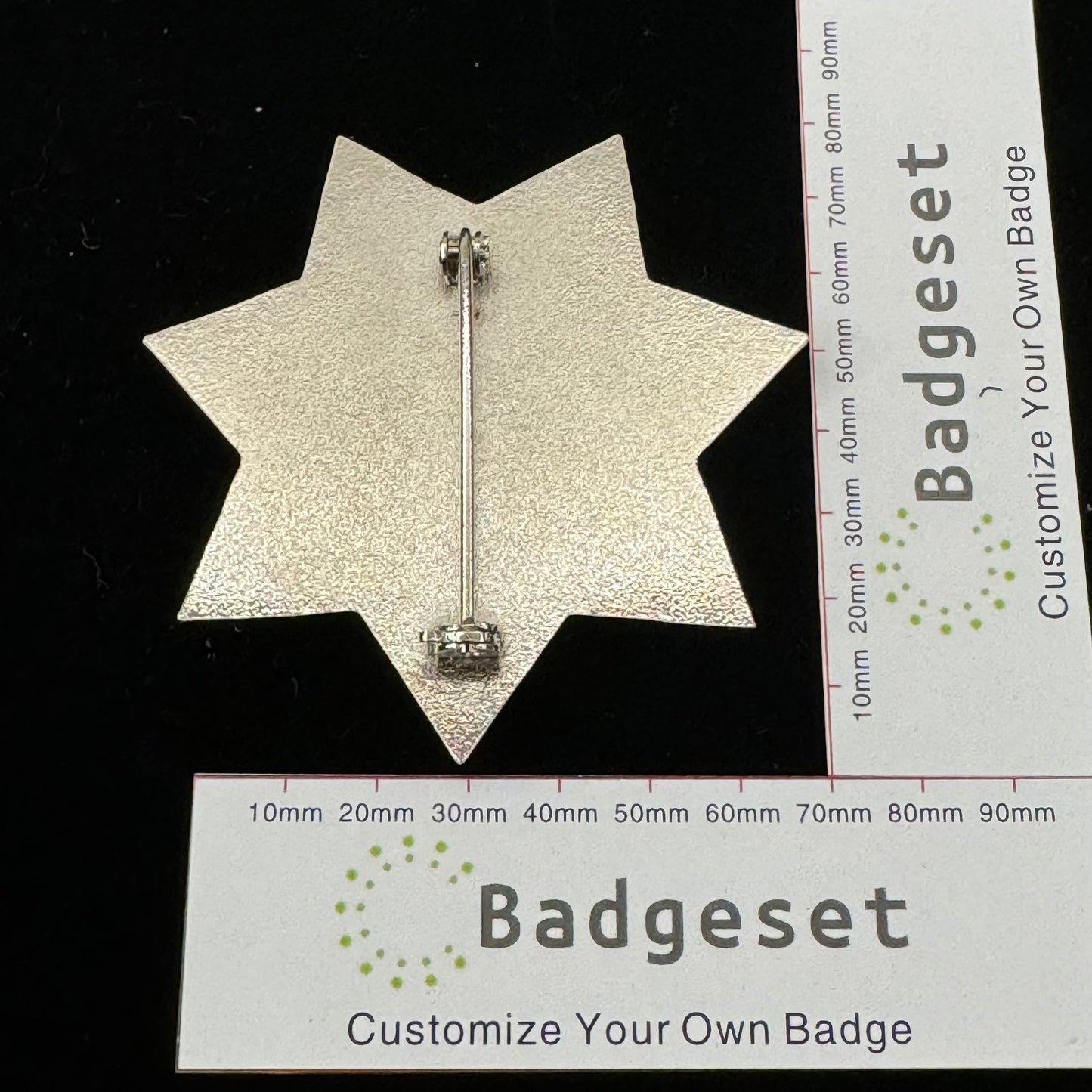 Customizable Badge BA24
