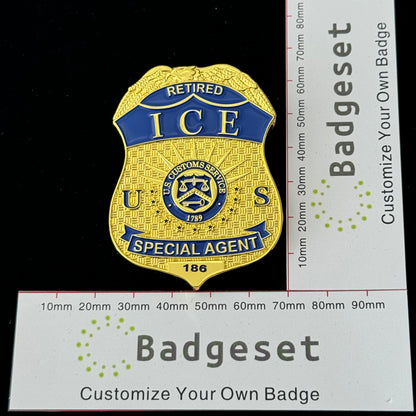 ICE-Agent im Ruhestand – Personalisierbare Nummer – Filmrequisiten-Abzeichen