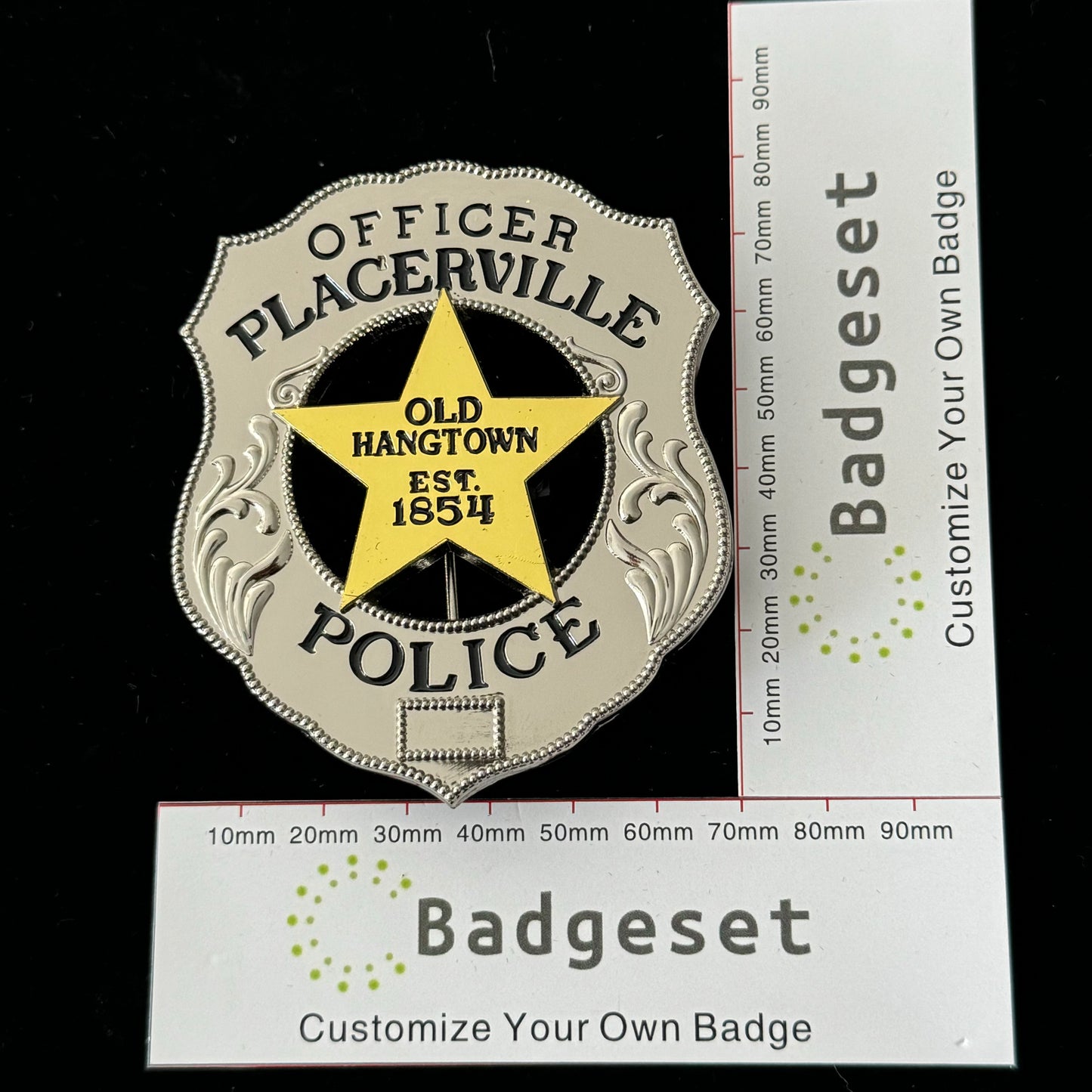 Officer Placerville Polizei Old Hangtown EST.1854 Abzeichen Anpassbare Nummer